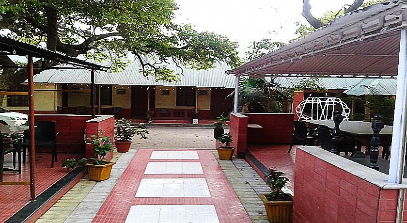 Savoy Village Mahābaleshwar Exterior foto
